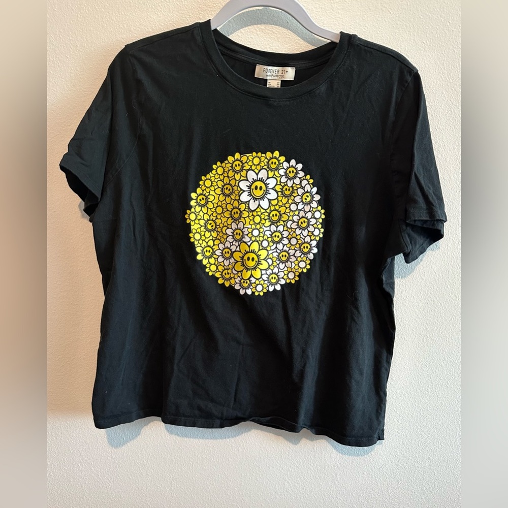XL Forever 21 tee-shirt.